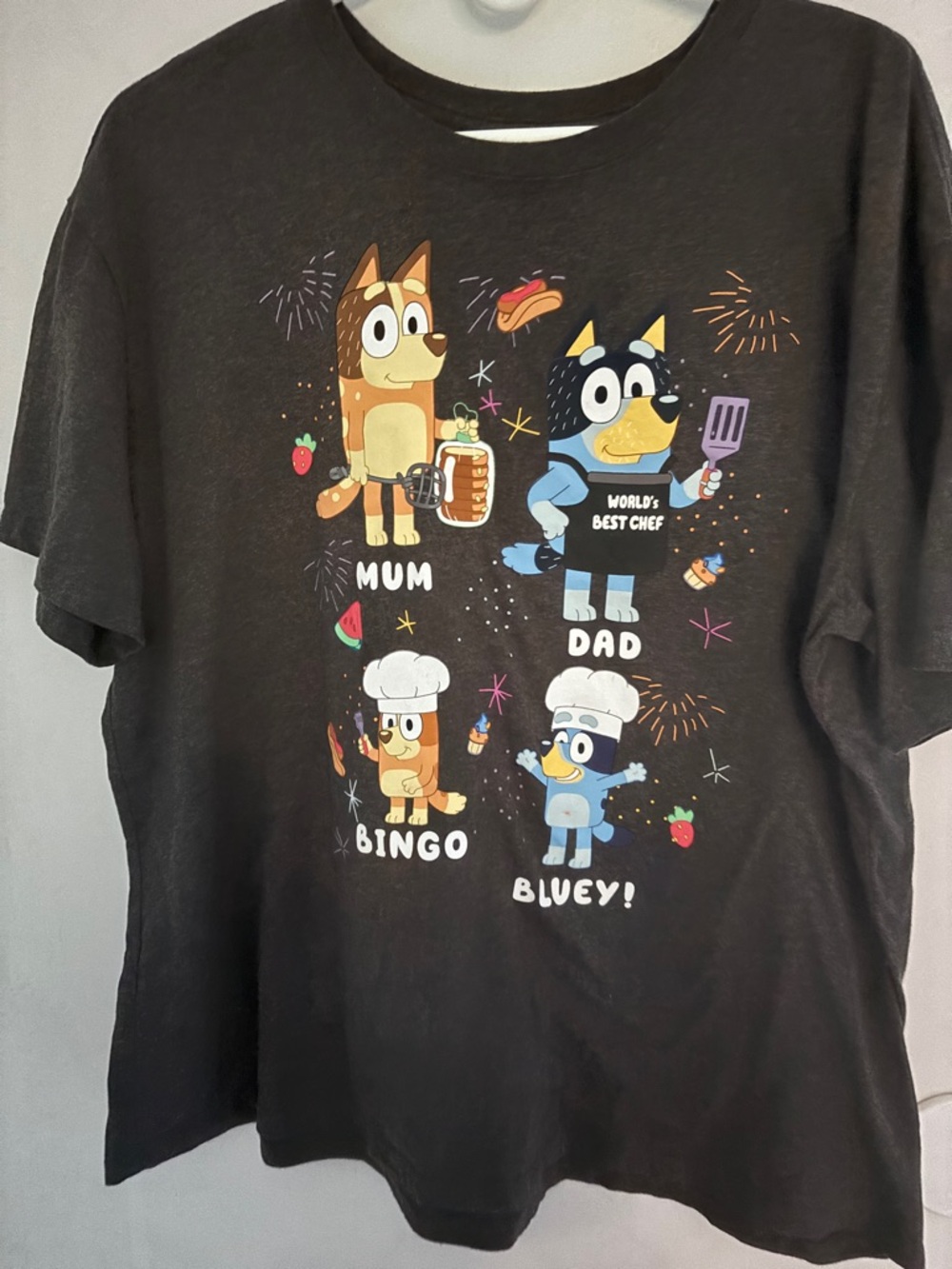 Disney Black Summer Fun Short Sleeve Tee Mum Dad Bingo Bluey Family XL 52 x 27